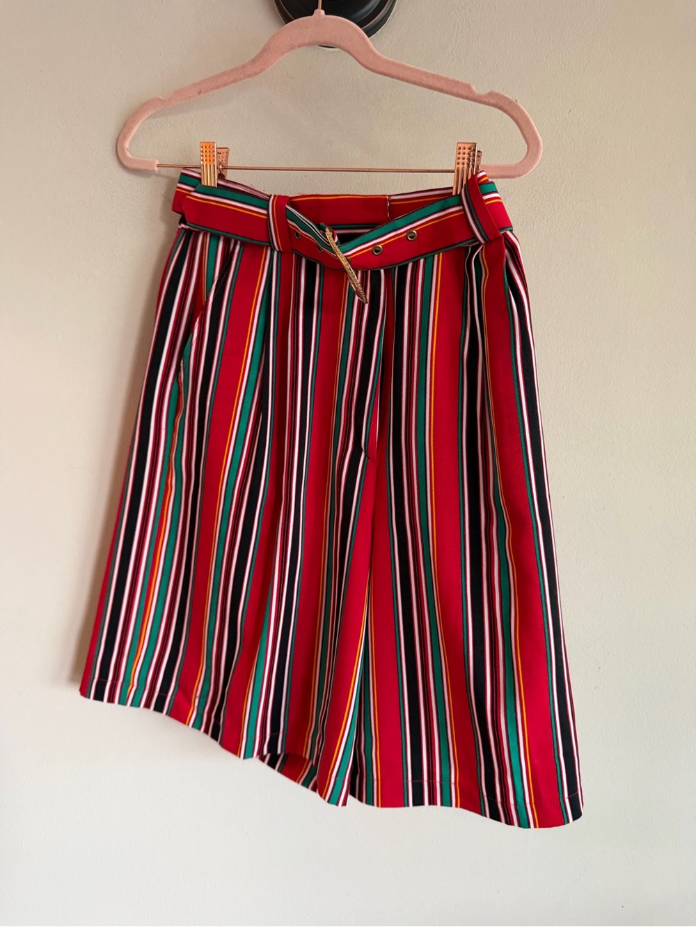Vintage‎ STADIUM Red Green Stripe Belted Pleated Shorts High Rise Waist 28-29"